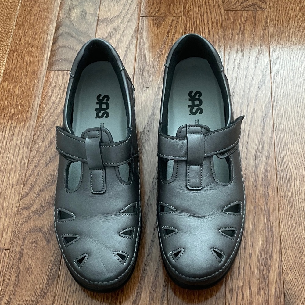 SAS Women's Gray Leather Loafers